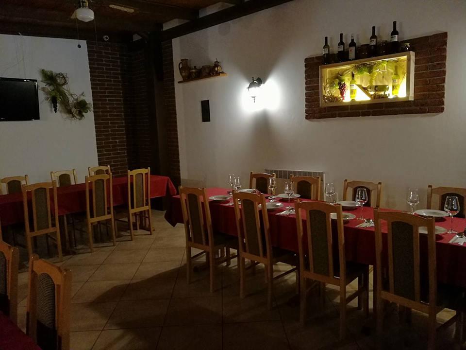 Penzion Kosik Tvrdonice Bagian luar foto